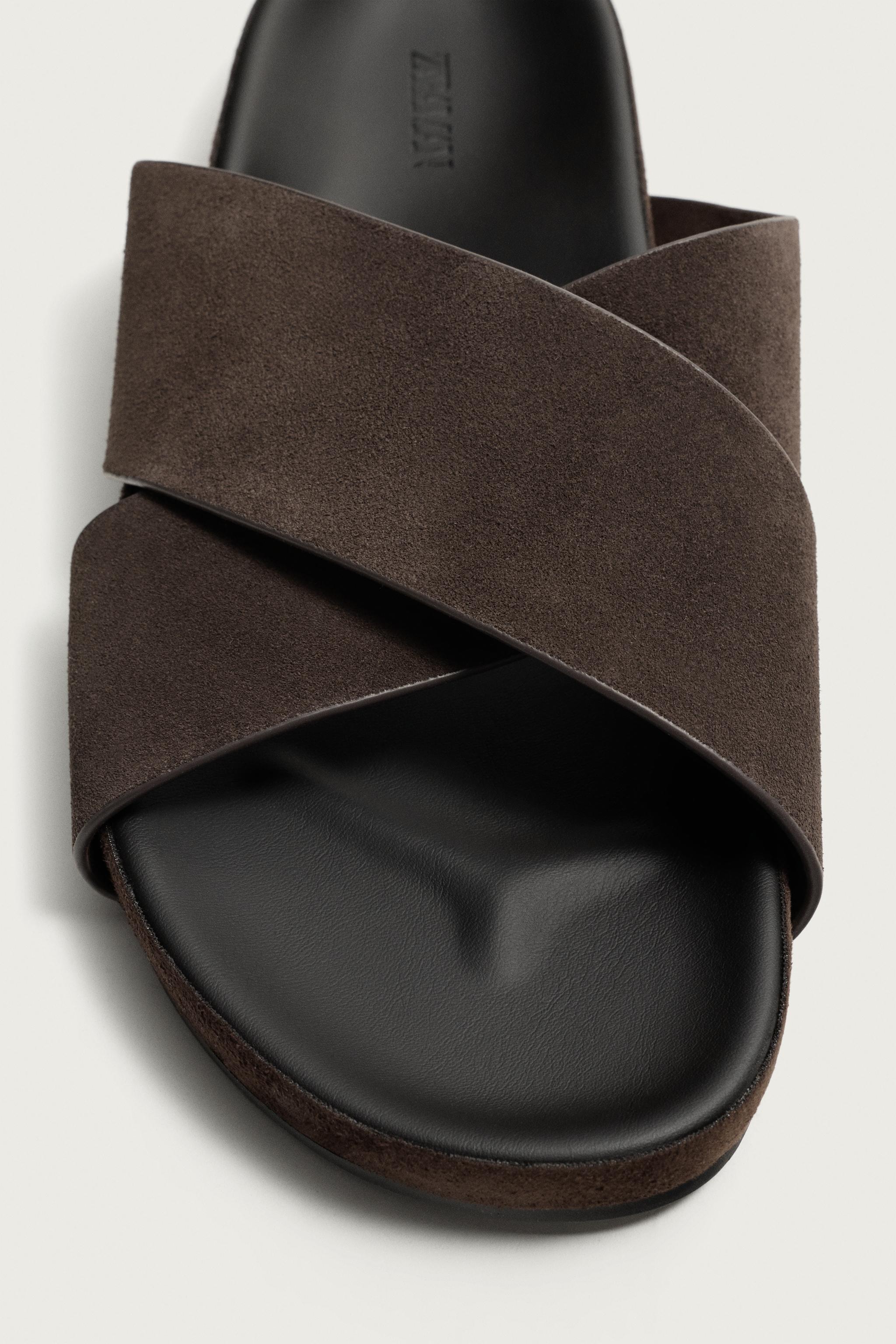 LEATHER CROSSOVER SANDALS
